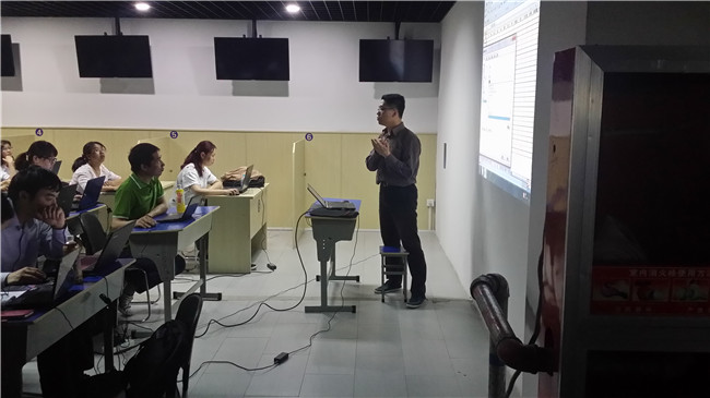 2015年首場(chǎng)針對(duì)職場(chǎng)實(shí)際應(yīng)用的公開(kāi)課在南洋招聘市場(chǎng)成功舉辦