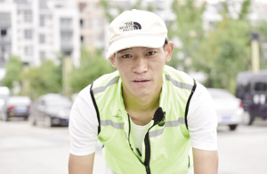 張朋朋狂熱的騎行愛好者