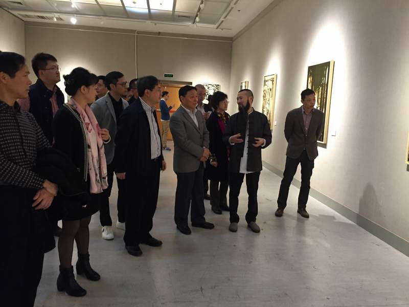 太倉民革黨員張志強“漆語江南”漆畫展在廈門開幕