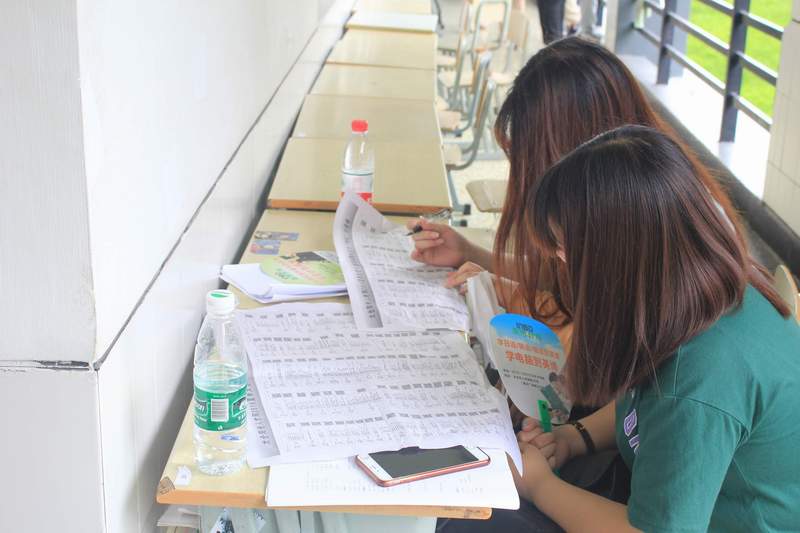 2016年太倉夏季招聘會落幕，尼伯特不敵陽光！