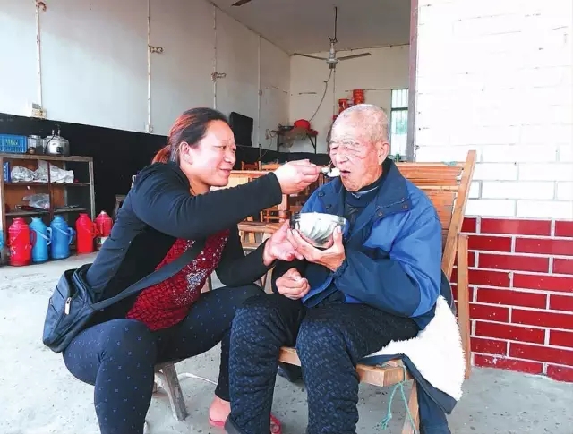 多地又來一個新假日：孝老假，休這個假有啥條件？