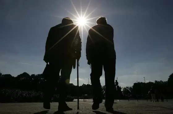 多地又來一個新假日：孝老假，休這個假有啥條件？