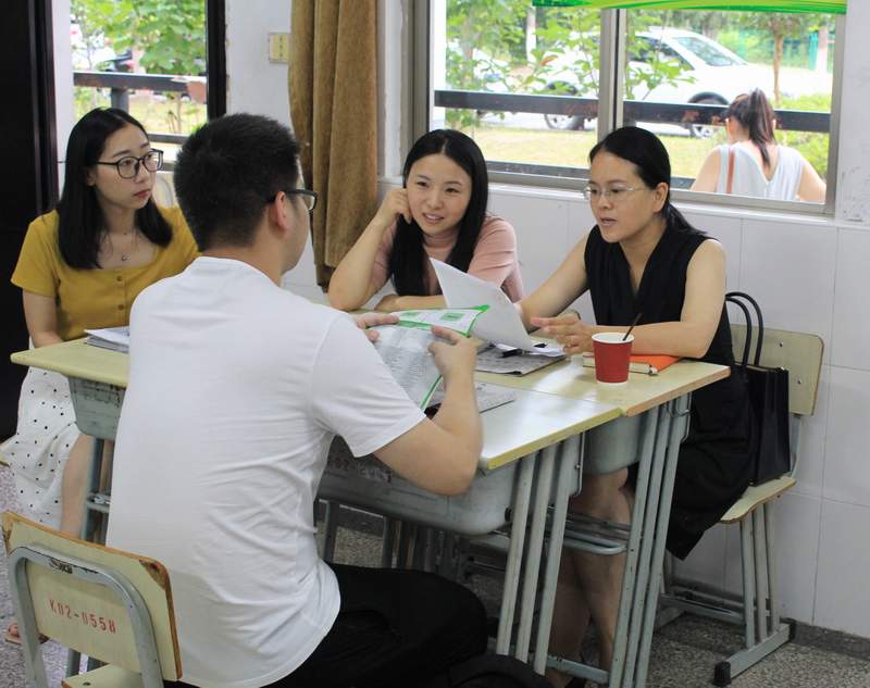 天公作美，2018太倉夏季畢業(yè)生招聘會圓滿落幕，網(wǎng)上專場繼續(xù)