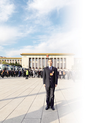 全國(guó)勞模孫惠棟——25載堅(jiān)守十米車廂