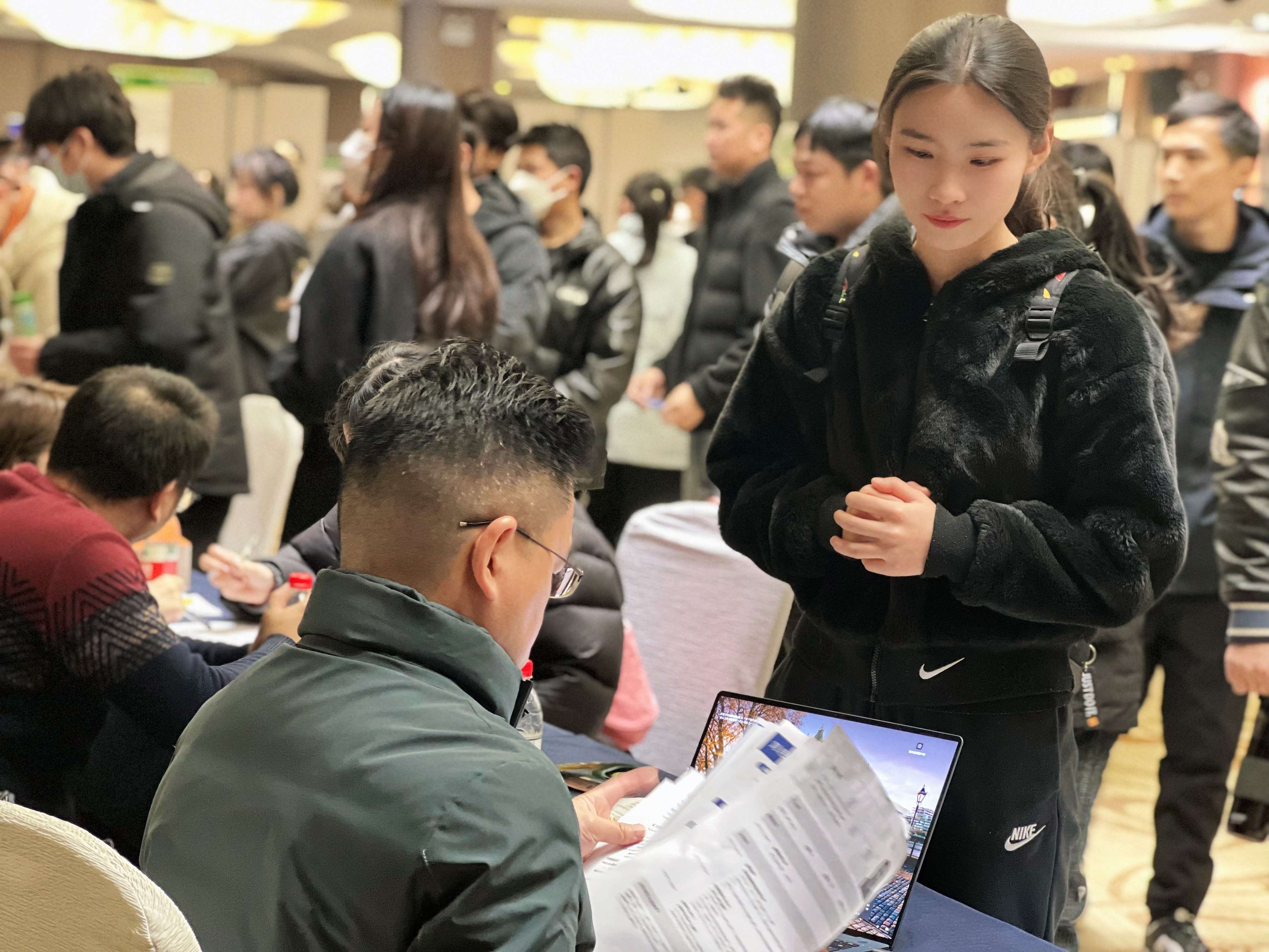 2025太倉(cāng)春季招聘會(huì)：陽(yáng)光領(lǐng)航，開(kāi)啟就業(yè)新征程